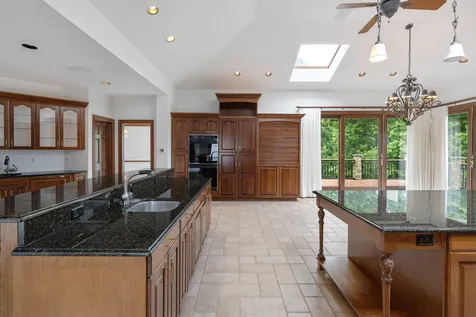 3N828 Meadowridge Circle St. Charles IL 60175