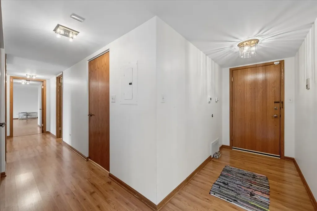 101 South Summit Avenue Park Ridge IL 60068