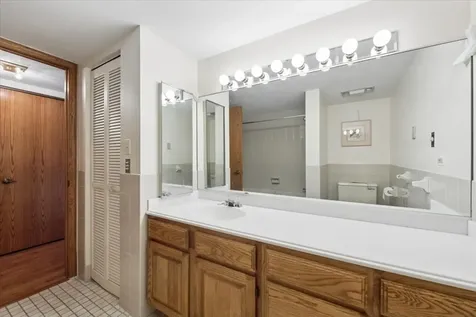 101 South Summit Avenue Park Ridge IL 60068