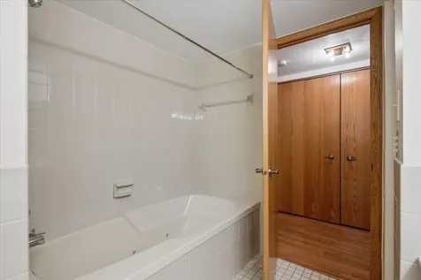 101 South Summit Avenue Park Ridge IL 60068