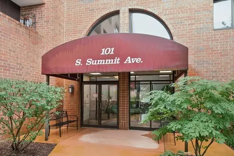 101 South Summit Avenue Park Ridge IL 60068