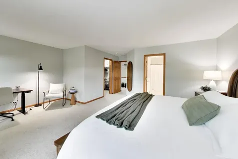 2647 Granite Court Crystal Lake IL 60012