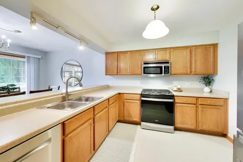 2647 Granite Court Crystal Lake IL 60012