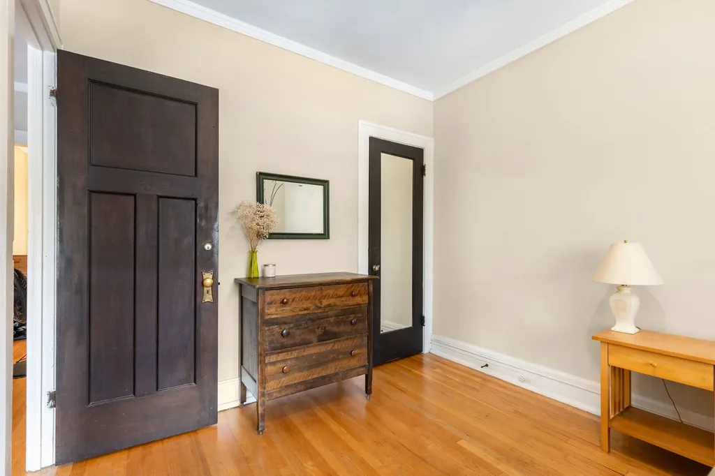 1419 East 58th Street Chicago IL 60637