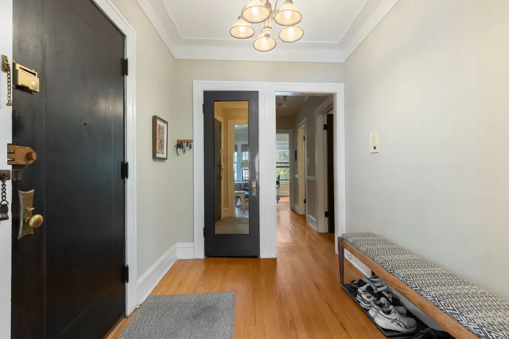 1419 East 58th Street Chicago IL 60637