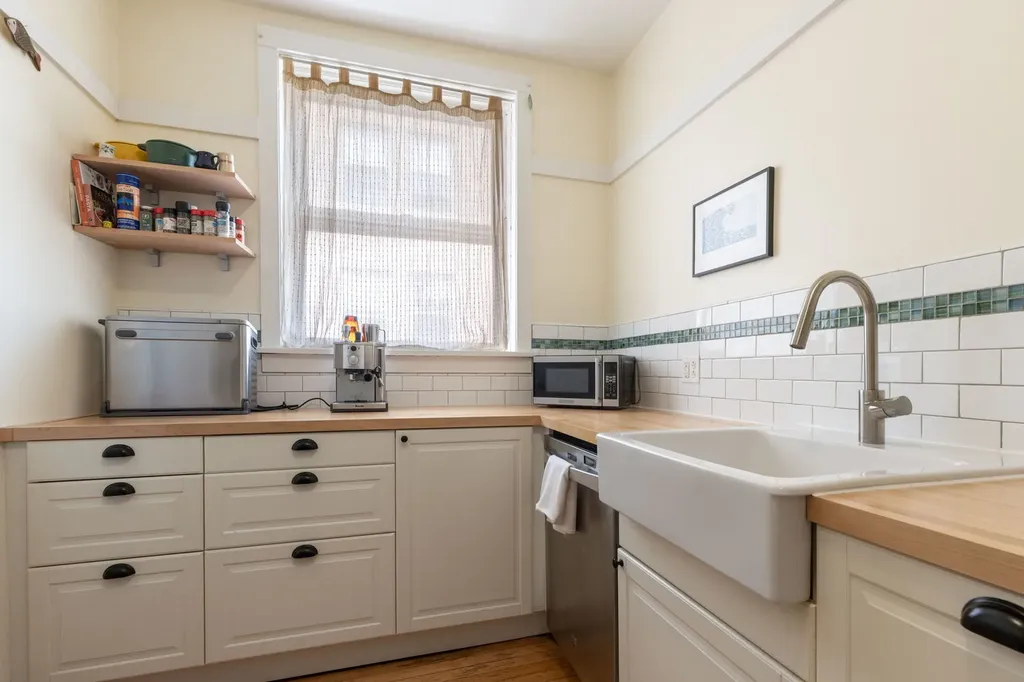 1419 East 58th Street Chicago IL 60637