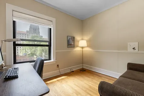 1419 East 58th Street Chicago IL 60637