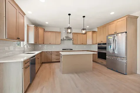 8220 South Stanley Trail S Frankfort IL 60423