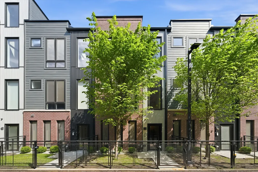 4250 West Belmont Avenue Chicago IL 60641