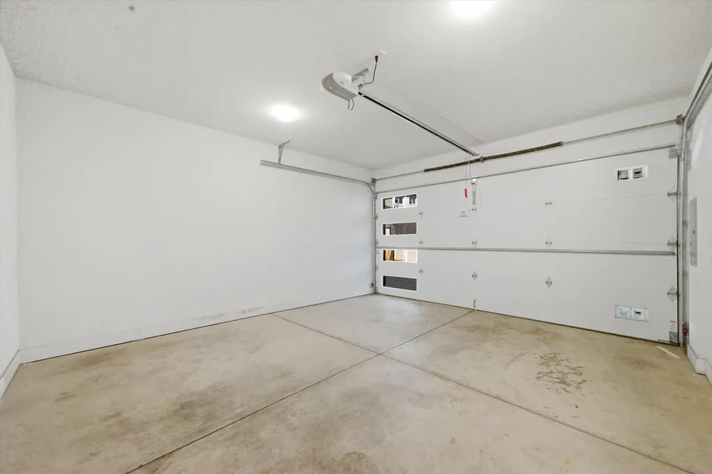 4250 West Belmont Avenue Chicago IL 60641