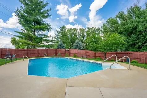 4878 Walnut Grove Poplar Grove IL 61065