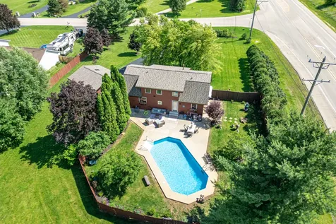 4878 Walnut Grove Poplar Grove IL 61065