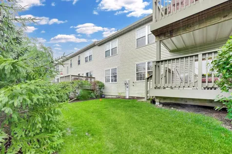 579 Willow Way Lindenhurst IL 60046
