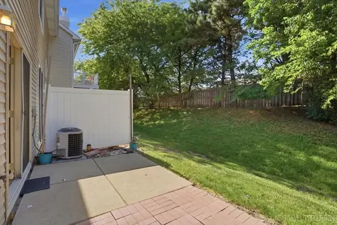 3044 Waters Edge Circle Aurora IL 60504
