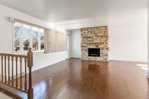 2859 190TH Place Lansing IL 60438