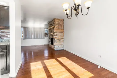 2859 190TH Place Lansing IL 60438