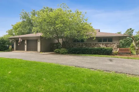 170 South Ela Road Barrington IL 60010