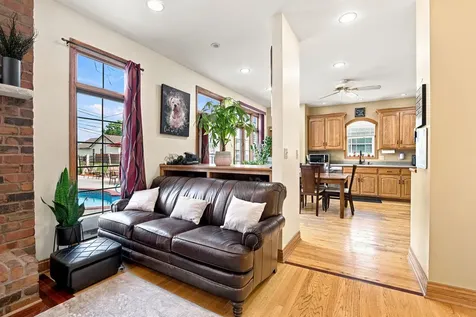 1615 Nicholson Street Crest Hill IL 60403