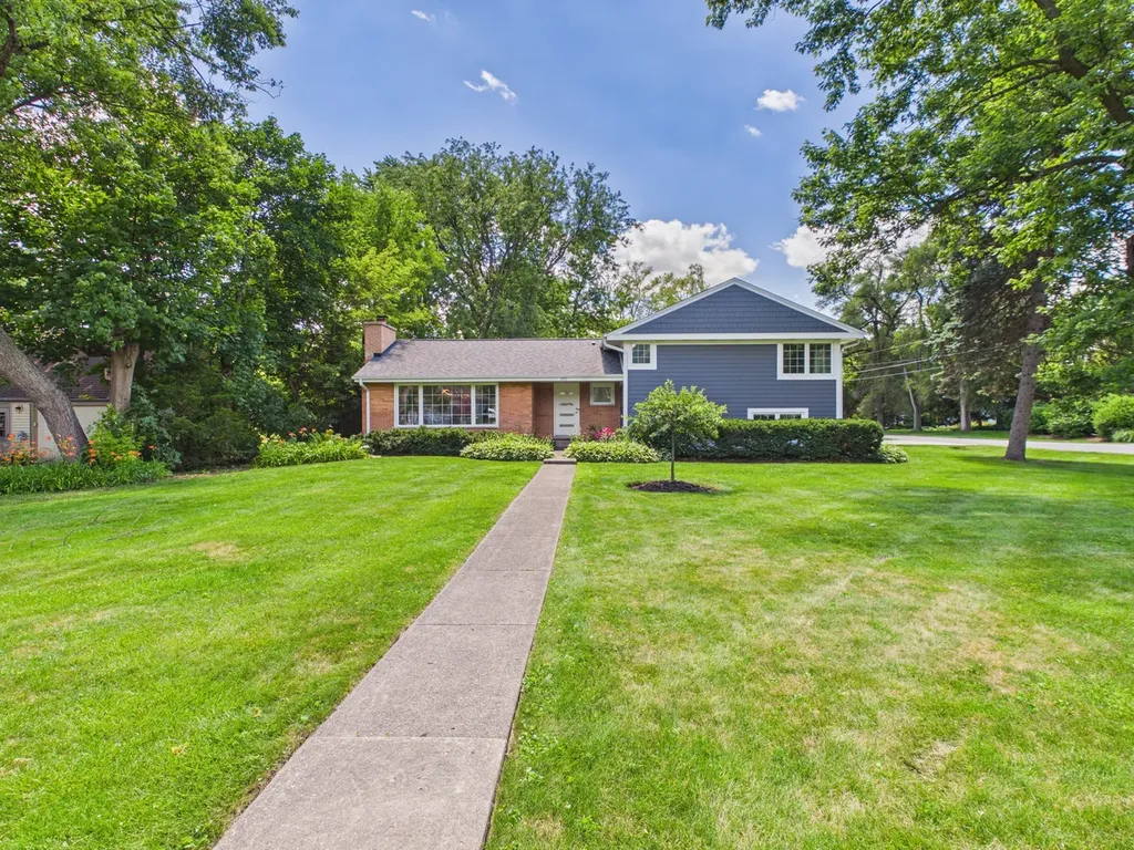 201 East Olive Avenue Prospect Heights IL 60070
