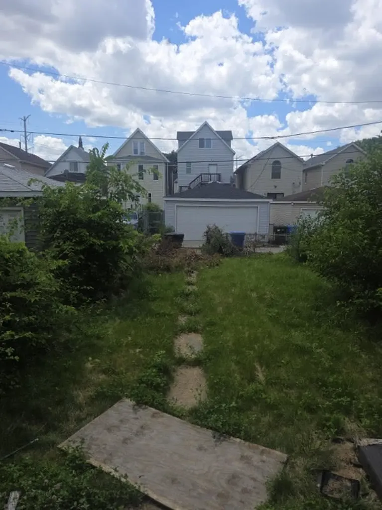 7216 South Dobson Avenue Chicago IL 60619