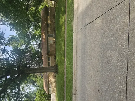 2614 31ST Street Moline IL 61265