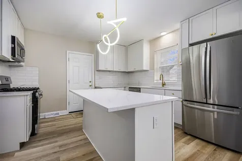 26 East 157th Street South Holland IL 60473