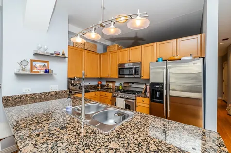 6 North Michigan Avenue Chicago IL 60602