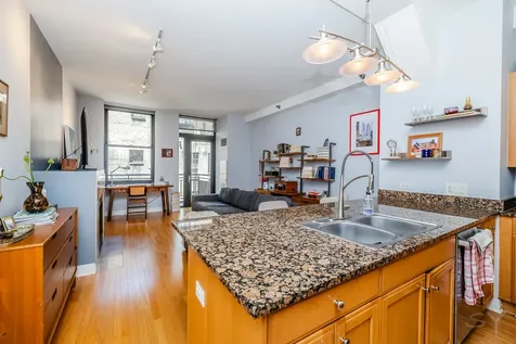6 North Michigan Avenue Chicago IL 60602
