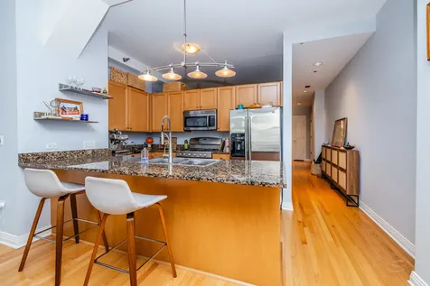 6 North Michigan Avenue Chicago IL 60602