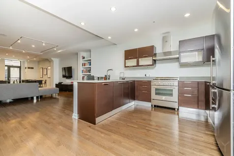 6 North Michigan Avenue Chicago IL 60602