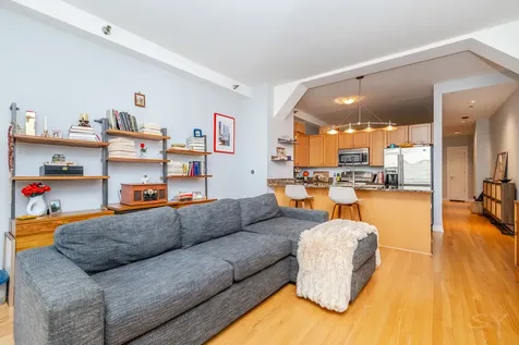 6 North Michigan Avenue Chicago IL 60602