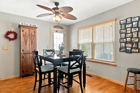 783 Manor Road Crystal Lake IL 60014
