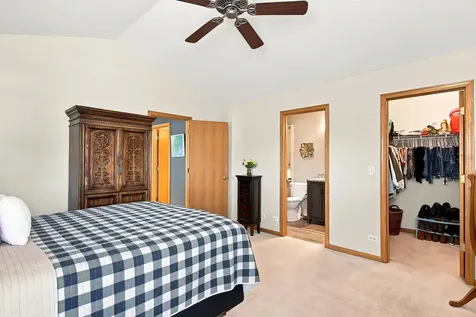 783 Manor Road Crystal Lake IL 60014