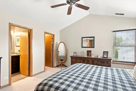783 Manor Road Crystal Lake IL 60014