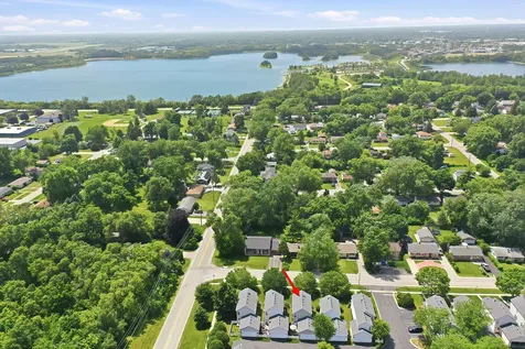 783 Manor Road Crystal Lake IL 60014