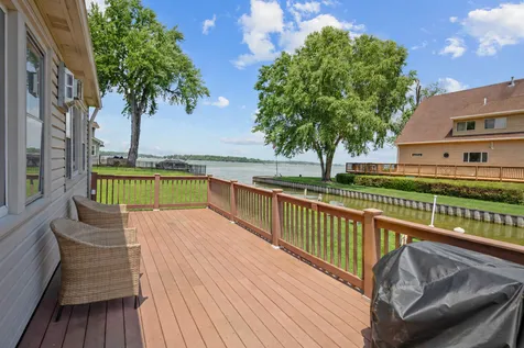 29 Atwater Parkway Fox Lake IL 60020