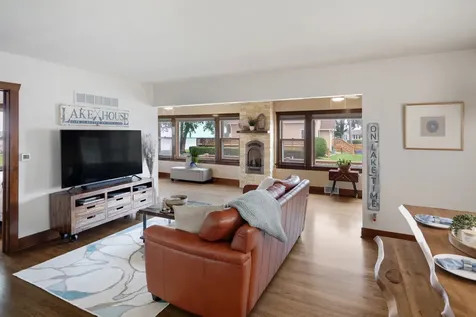 29 Atwater Parkway Fox Lake IL 60020