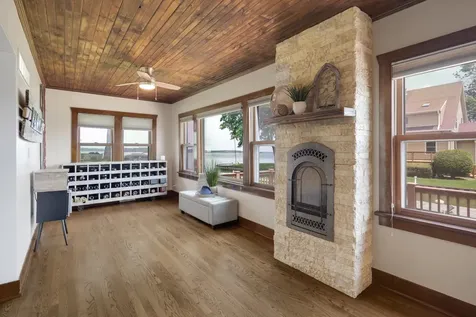 29 Atwater Parkway Fox Lake IL 60020