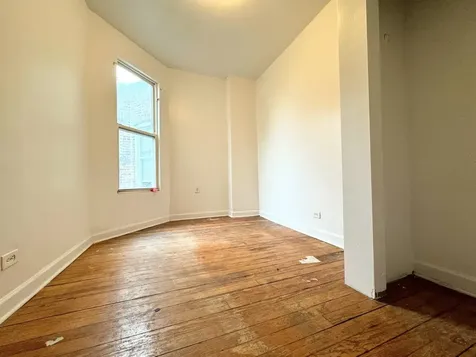 5126 West Fulton Street Chicago IL 60644
