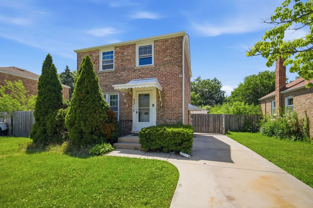 2312 South 14th Avenue Broadview IL 60155