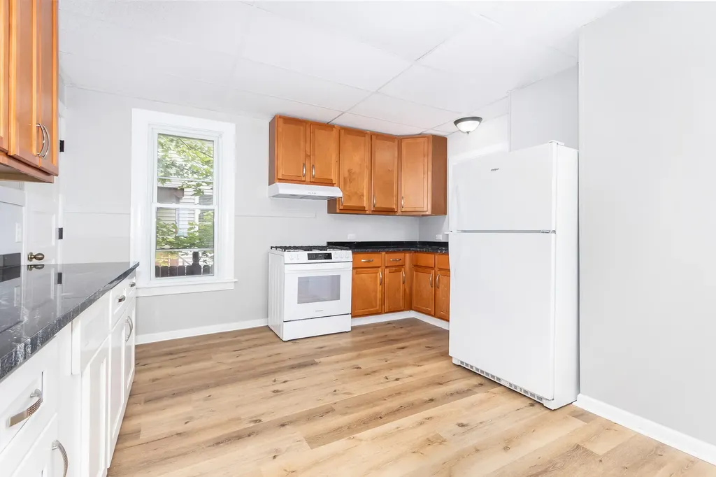 217 Prairie Street Aurora IL 60506