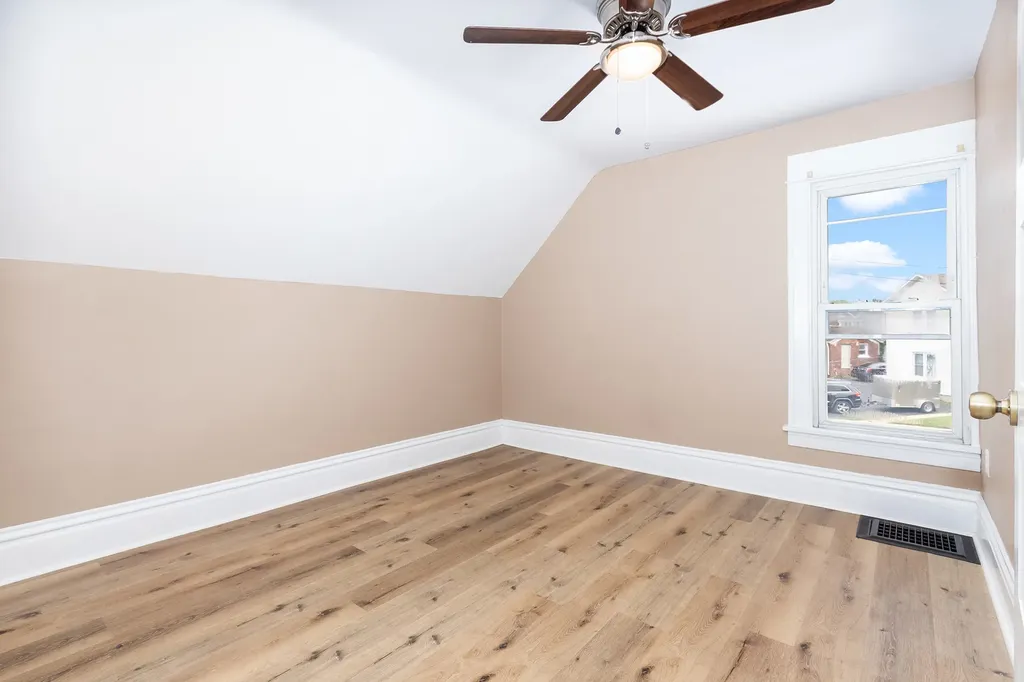 217 Prairie Street Aurora IL 60506