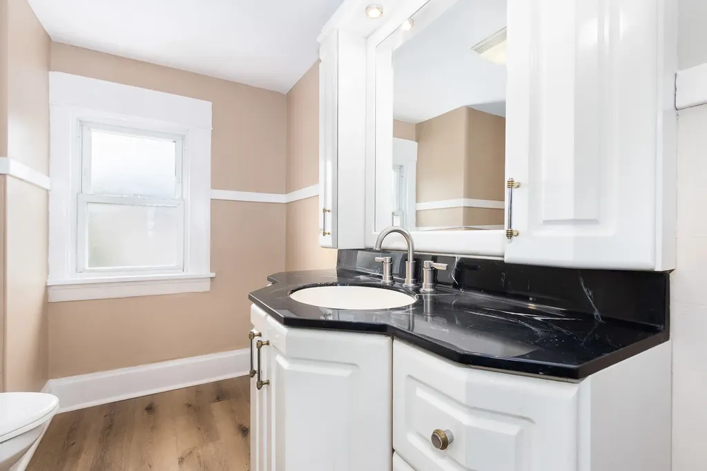 217 Prairie Street Aurora IL 60506