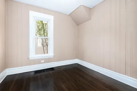 217 Prairie Street Aurora IL 60506