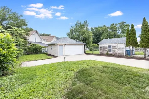 217 Prairie Street Aurora IL 60506
