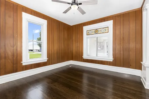 217 Prairie Street Aurora IL 60506