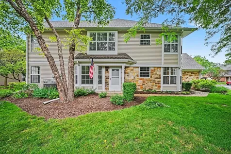 22 Delaware Court Schaumburg IL 60193