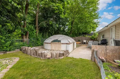 115 North State Street Glenwood IL 60425
