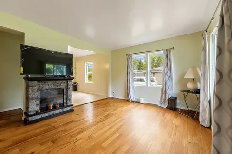 115 North State Street Glenwood IL 60425