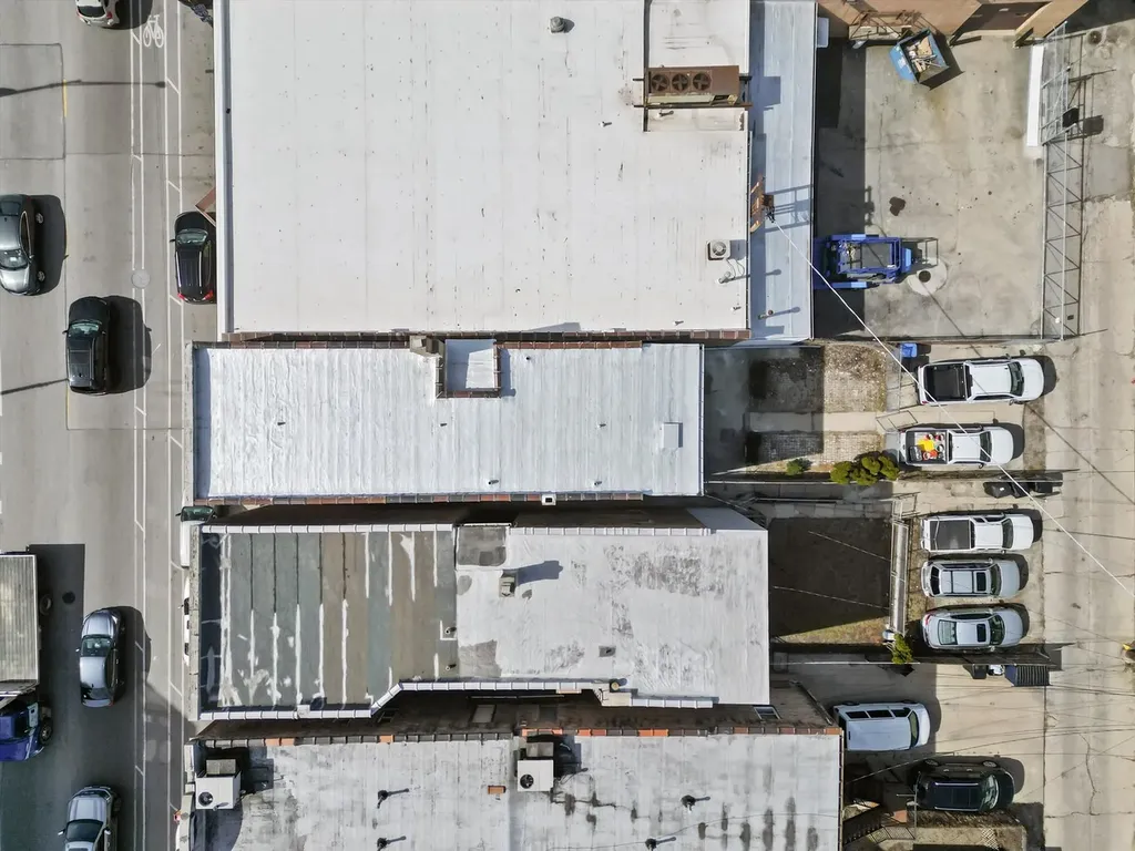 5028 West Lawrence Avenue Chicago IL 60630